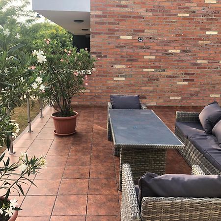 Castellum Apartmanhaz Jula Exterior foto