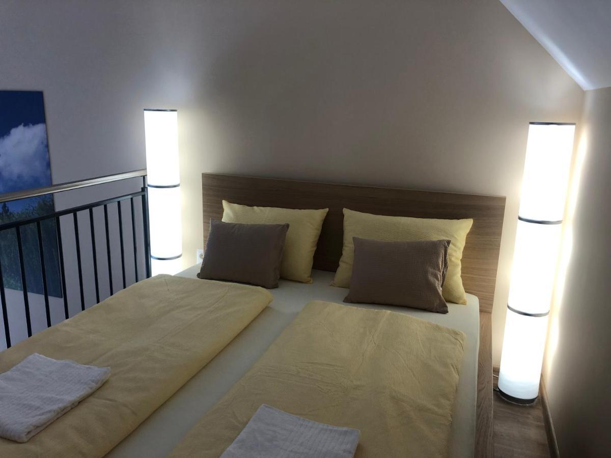 Castellum Apartmanhaz Jula Exterior foto